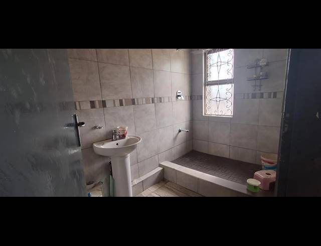 3 BEDROOM APARTMENT FOR SALE IN GANDHINAGAR